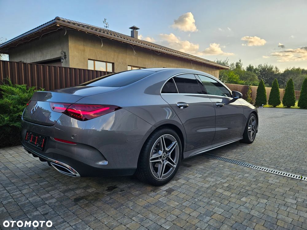 Mercedes-Benz CLA 180 AMG Line 7G-DCT - 4