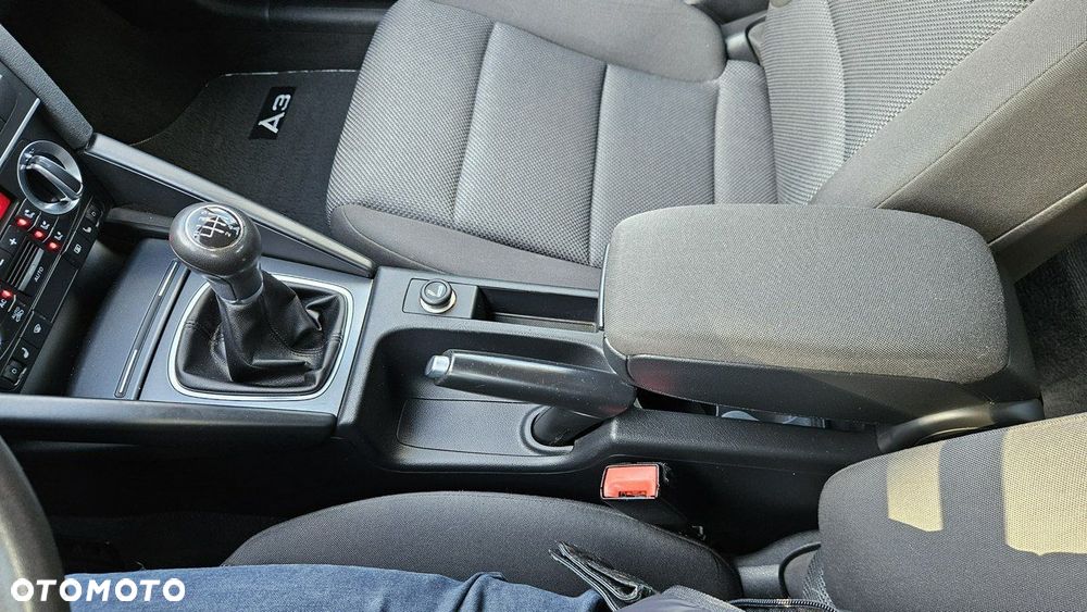 Audi A3 Sportback 1.4 TFSI Ambition - 33