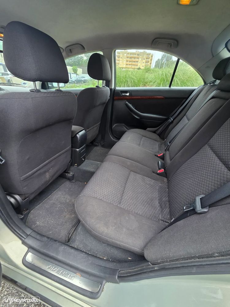 Toyota Avensis LB 2.0 D-4D Sol - 9