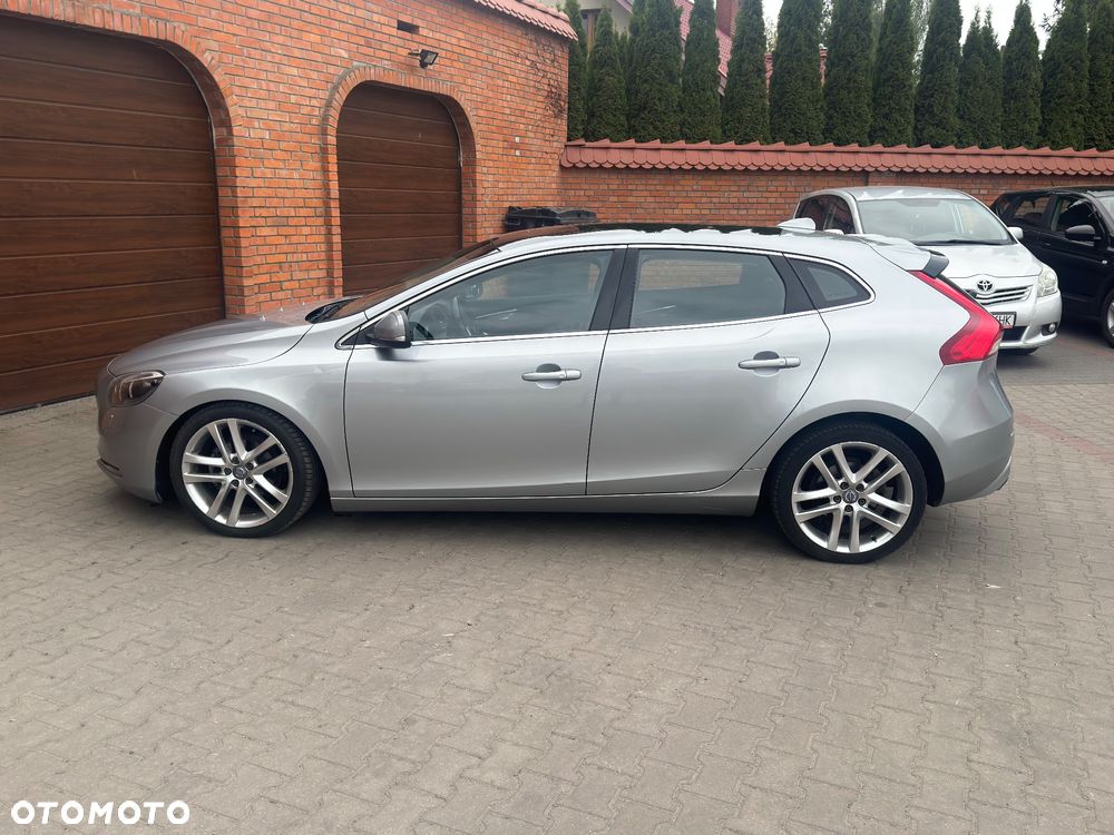 Volvo V40 D2 Drive-E Summum - 3