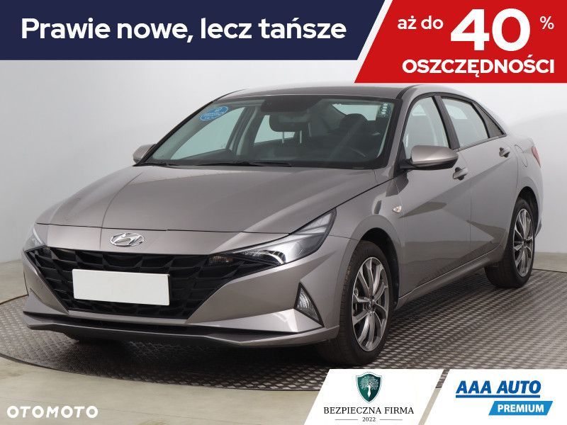 Hyundai Elantra - 1