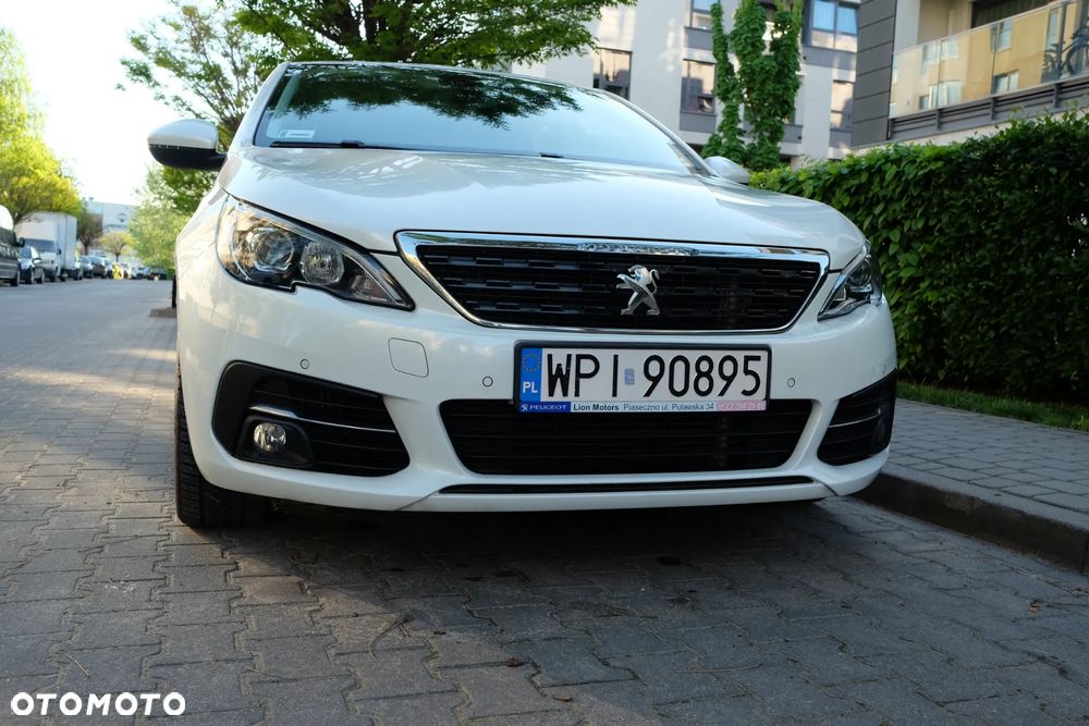 Peugeot 308 1.2 PureTech Active S&S EAT6 - 4