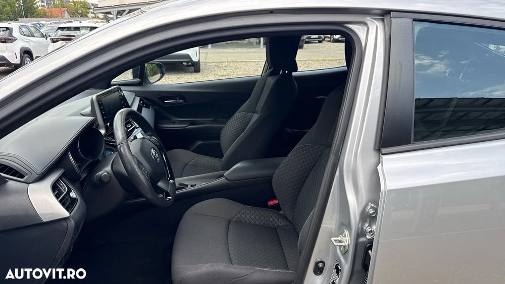 Toyota C-HR 1.8 HSD 122 CP 4x2 CVT Core - 17