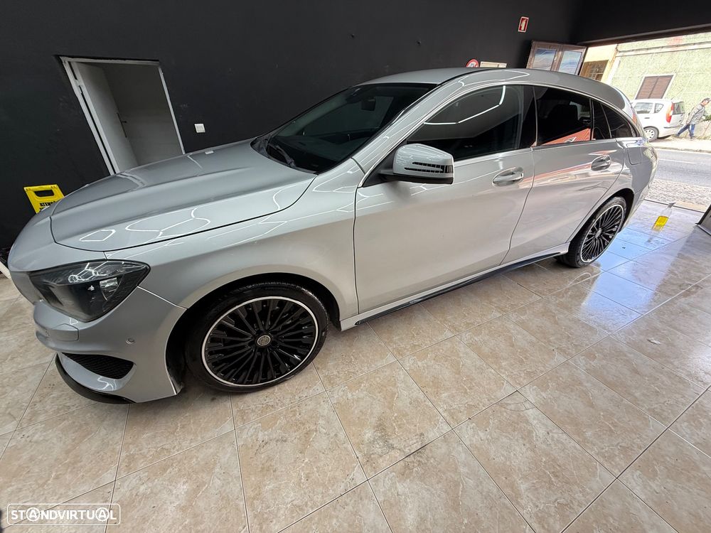 Mercedes-Benz CLA 180 d Shooting Brake AMG Line - 4