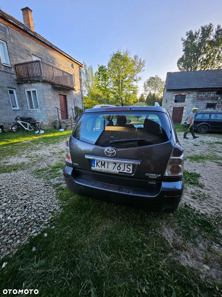 Toyota Verso - 23