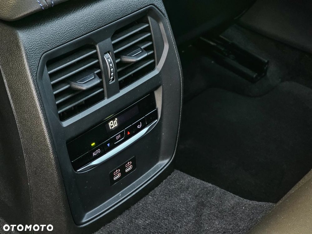 BMW Seria 3 M340d xDrive mHEV sport - 34