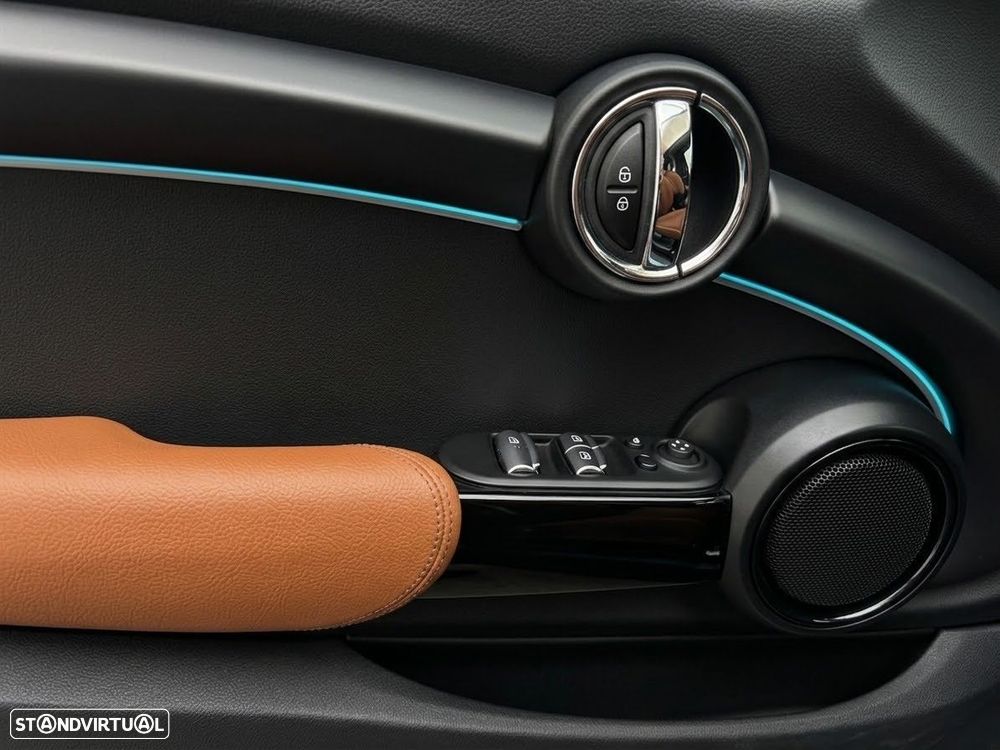 MINI Cabrio Cooper Sidewalk Special Edition Auto - 27