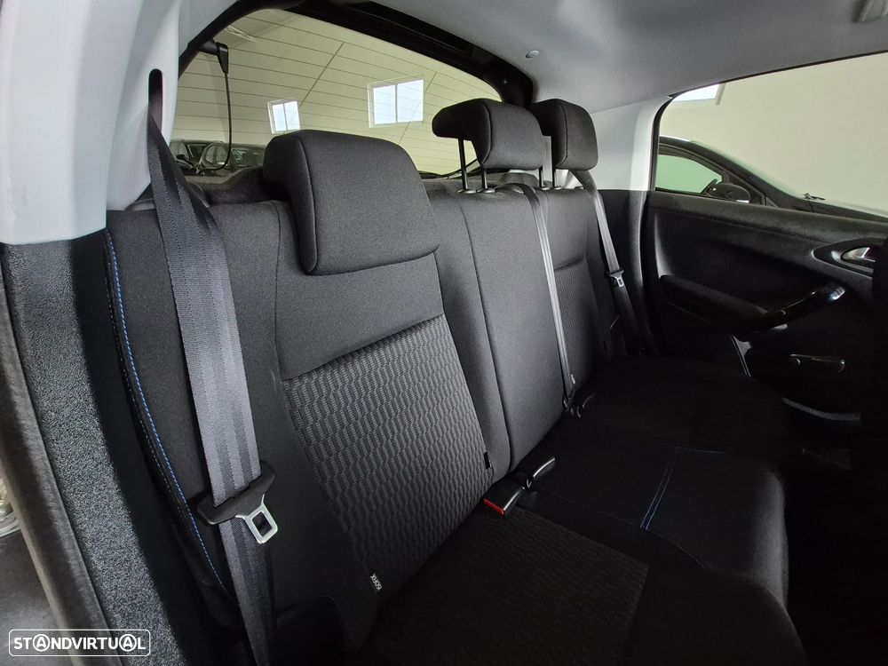 Peugeot 208 1.2 PureTech Signature - 10