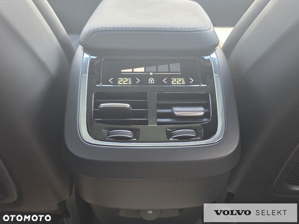 Volvo XC 60 - 38