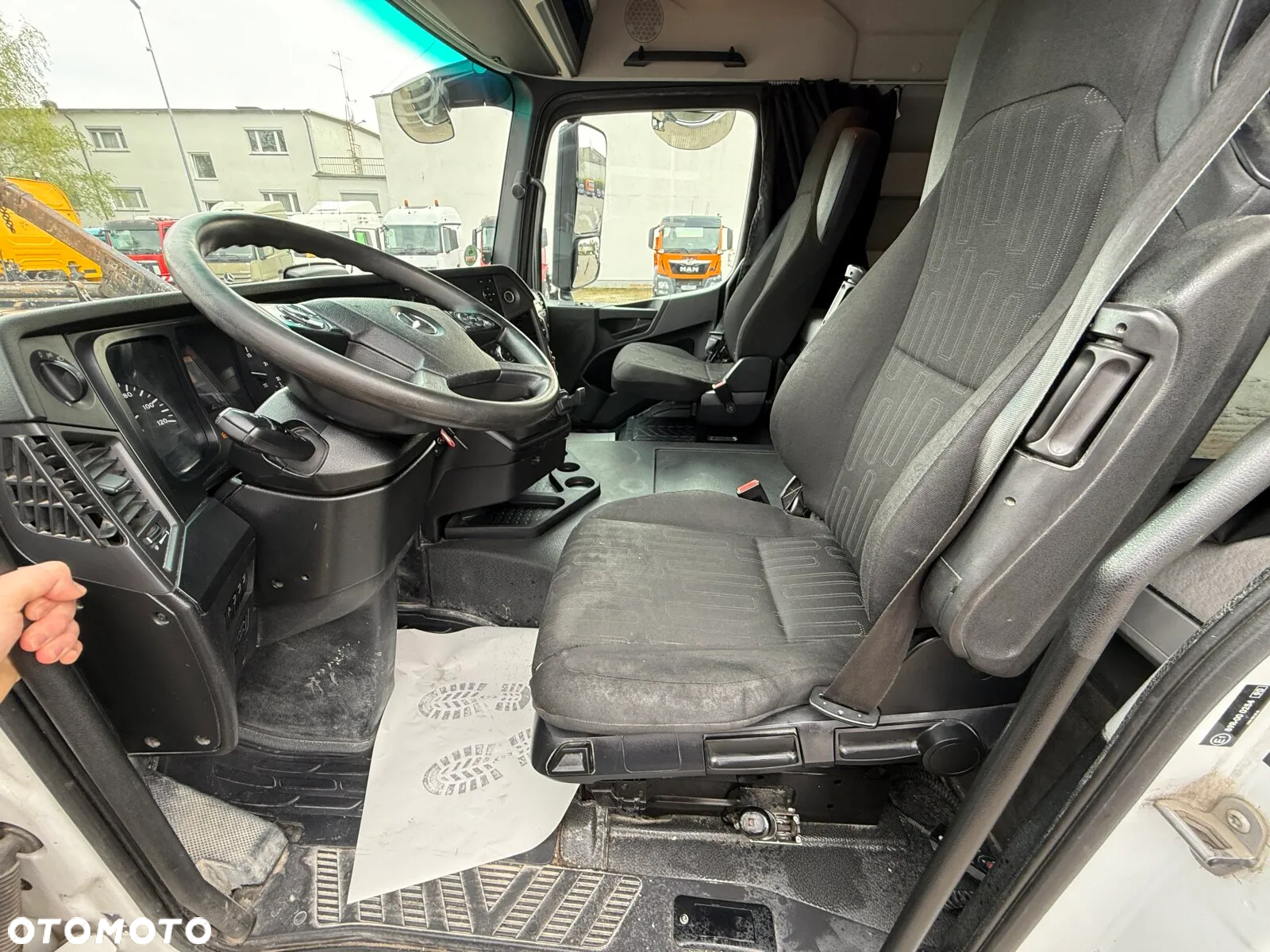 Mercedes-Benz AROCS 1843 4x2 EURO6 CIĄGNIK SIODŁOWY Z HYDRAULIKĄ WYWROTU - 7