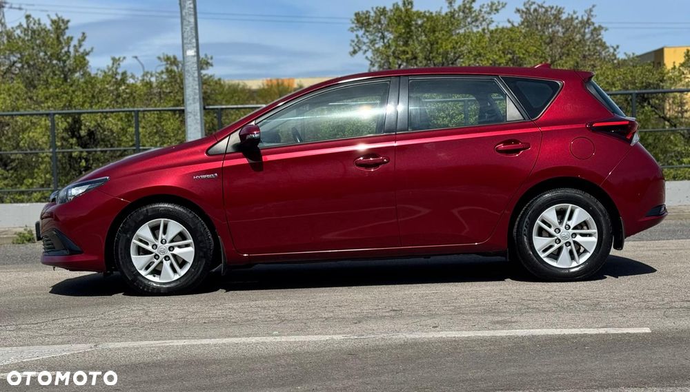 Toyota Auris Hybrid 135 Dynamic - 4