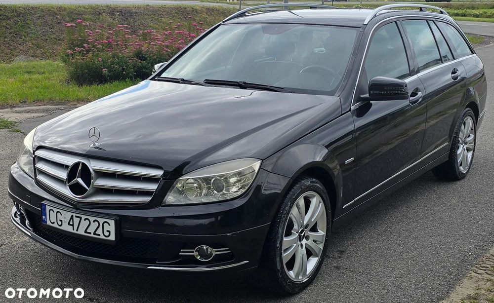 Mercedes-Benz Klasa C 180 CGI BlueEFFICIENCY Avantgarde - 12