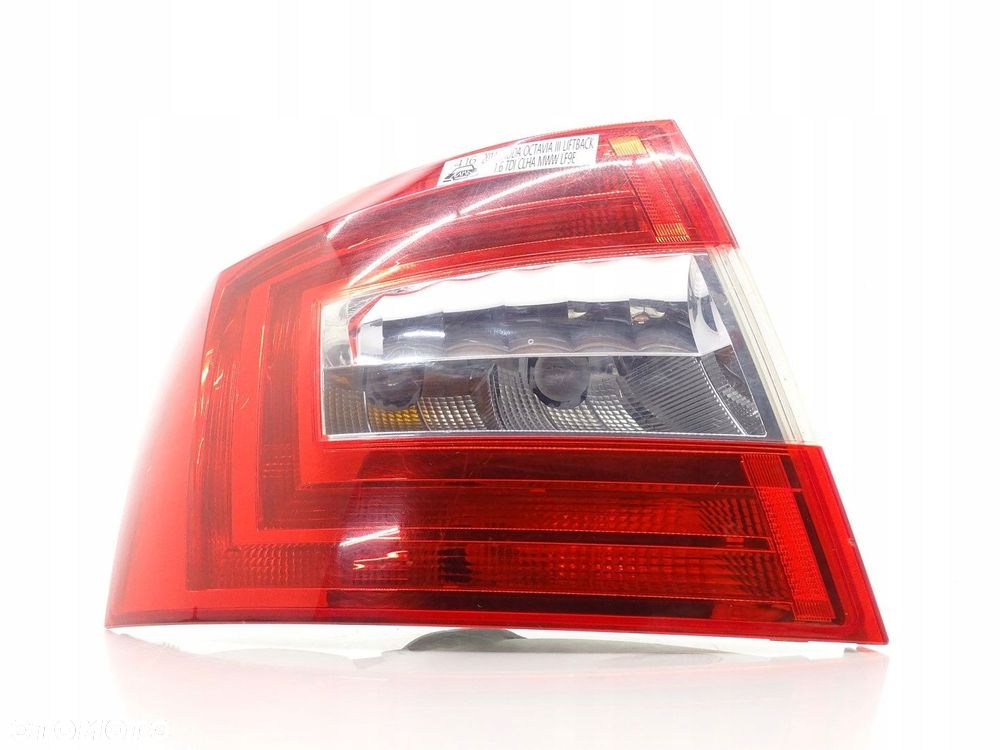 LAMPA LEWY TYŁ LEWA TYLNA SKODA OCTAVIA III 5E LB 5E5945095 - 1