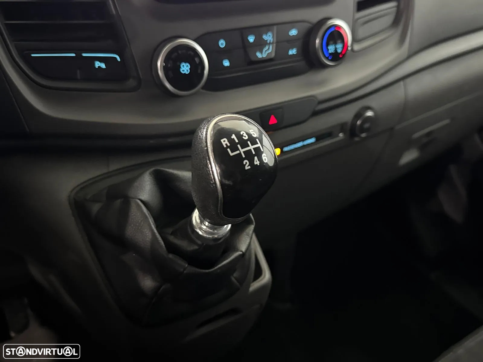 Ford Transit Custom - 24