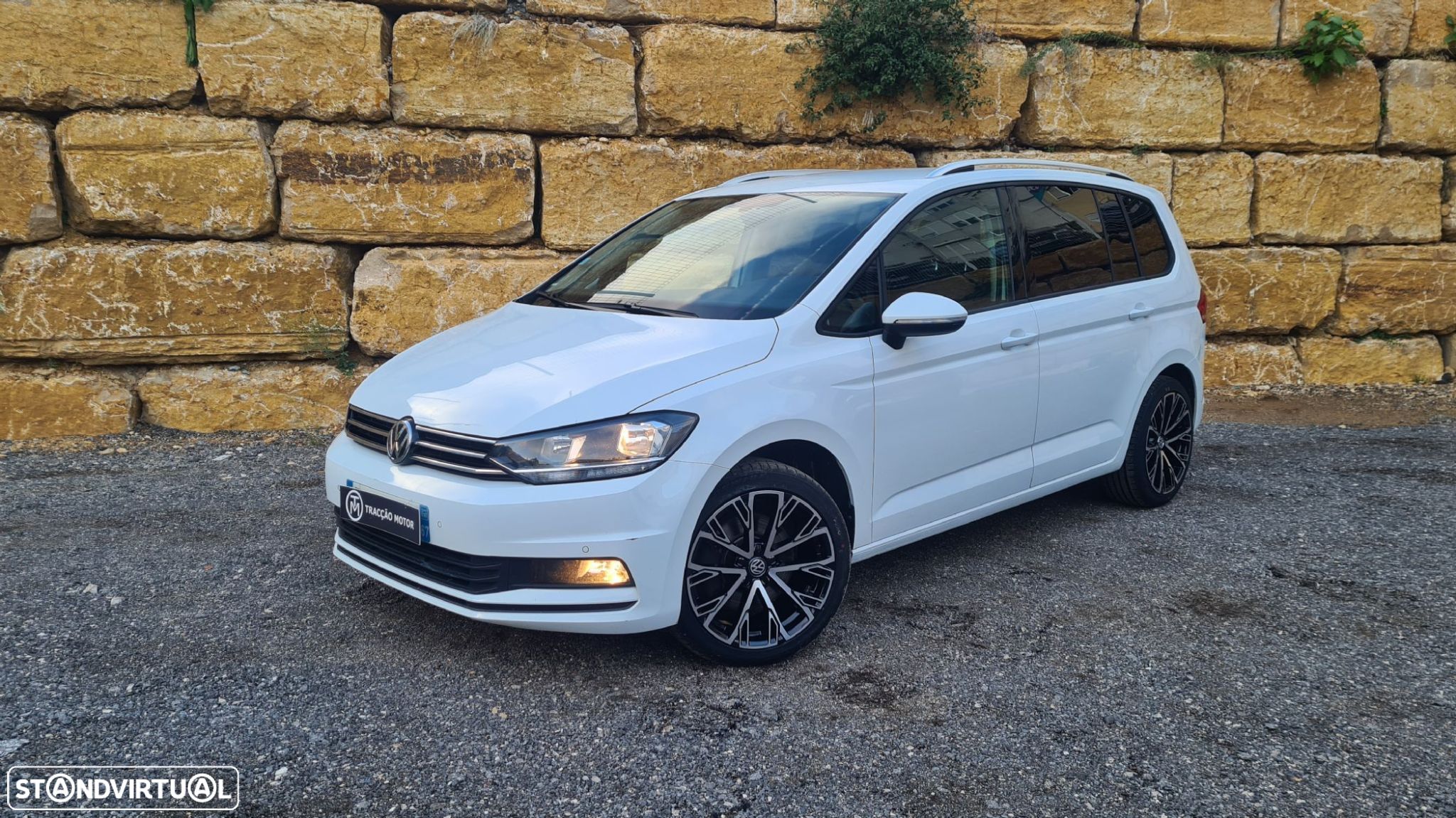 VW Touran 1.6 TDI Confortline DSG - 1
