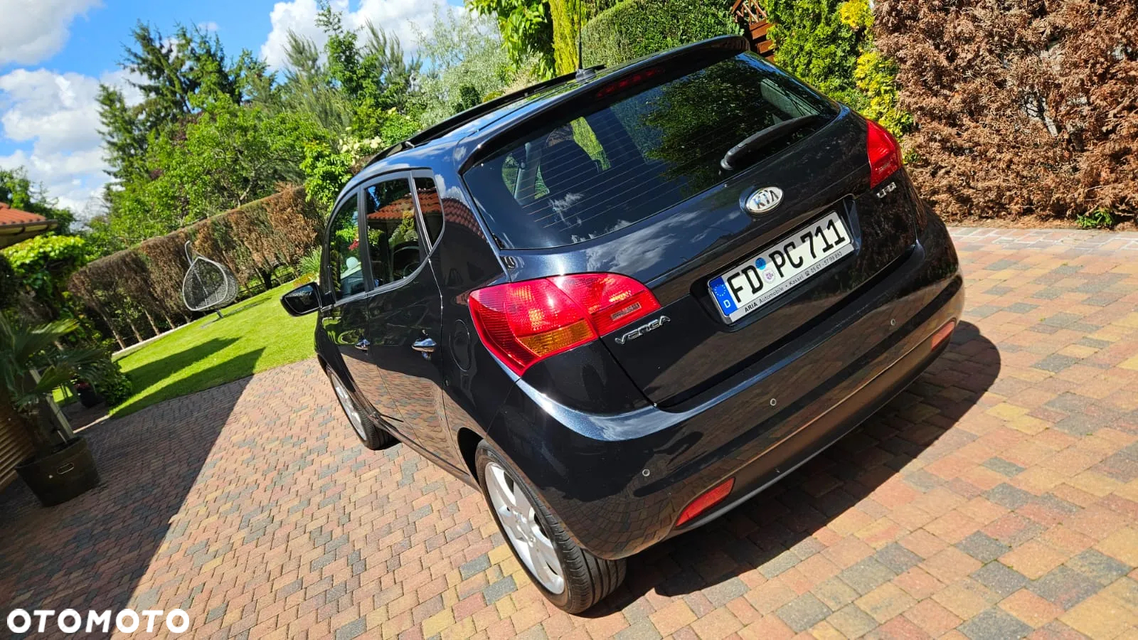 Kia Venga 1.6 CRDi 128 Edition 7 - 9