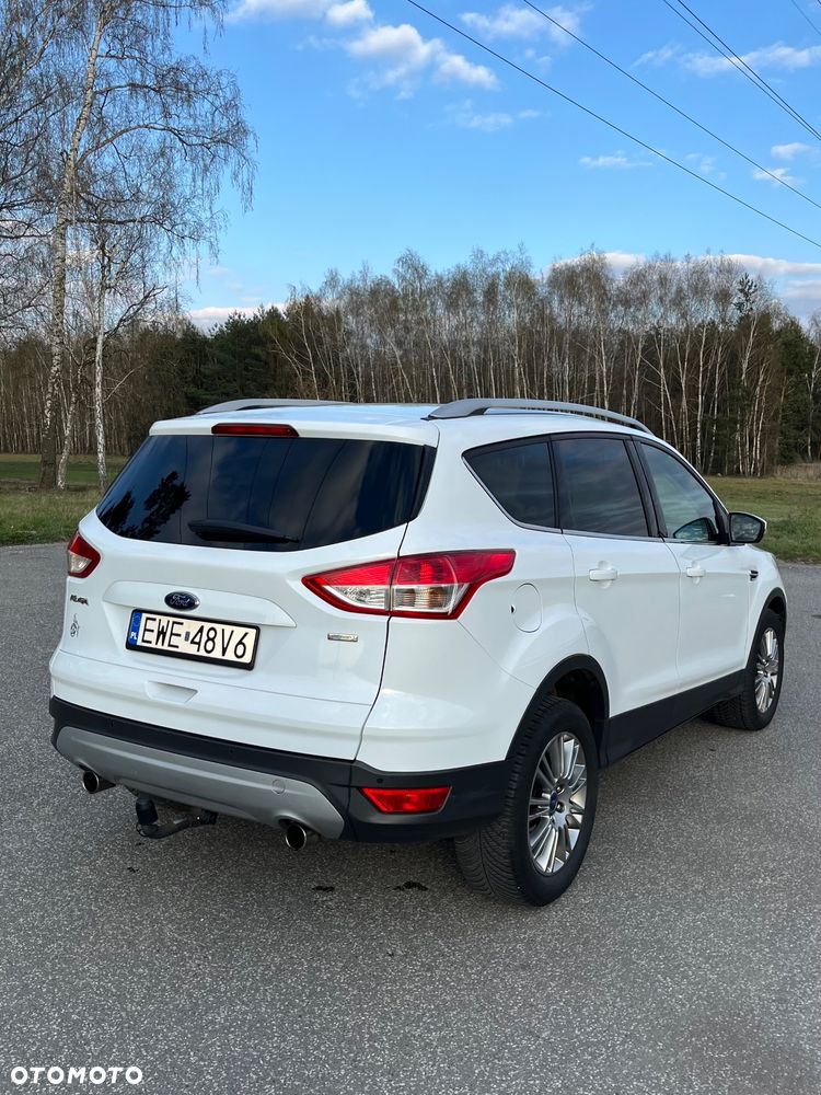 Ford Kuga 1.6 EcoBoost 2x4 Titanium - 3