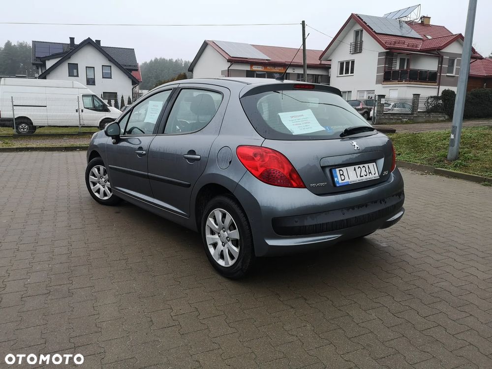 Peugeot 207 1.4 Presence - 5