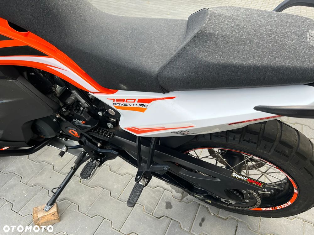 KTM Adventure - 20