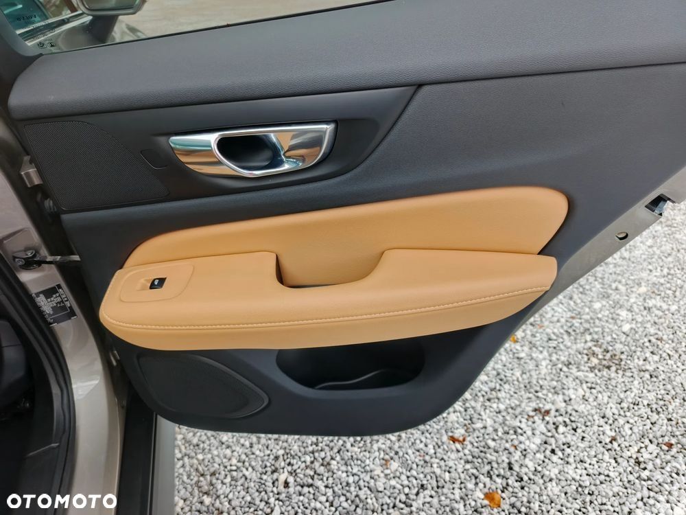 Volvo V60 Cross Country B4 D Geartronic Inscription - 22