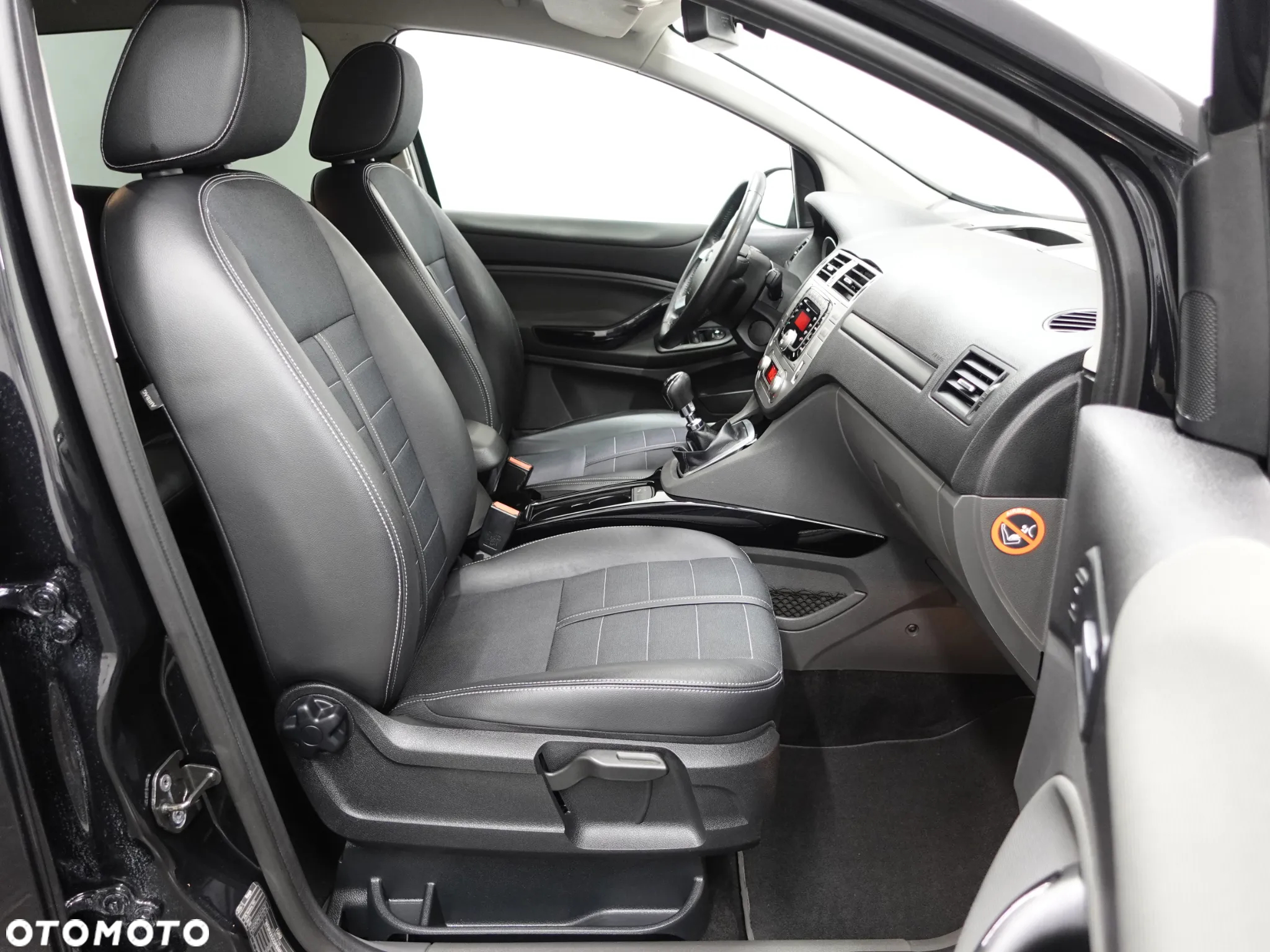 Ford Kuga 2.0 TDCi 4WD Titanium - 28