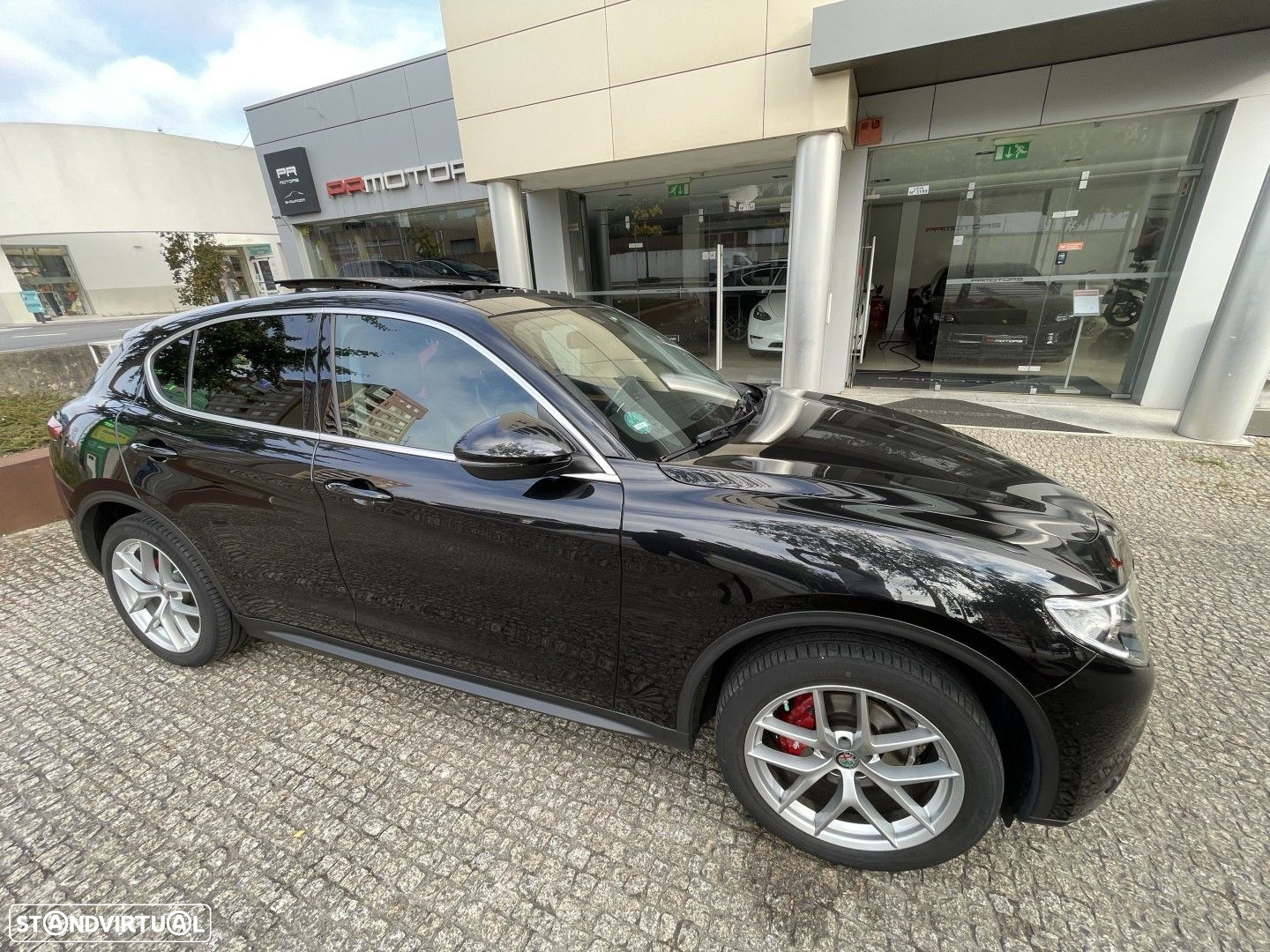 Alfa Romeo Stelvio 2.0 Turbo 16V AT8-Q4 First Edition - 35