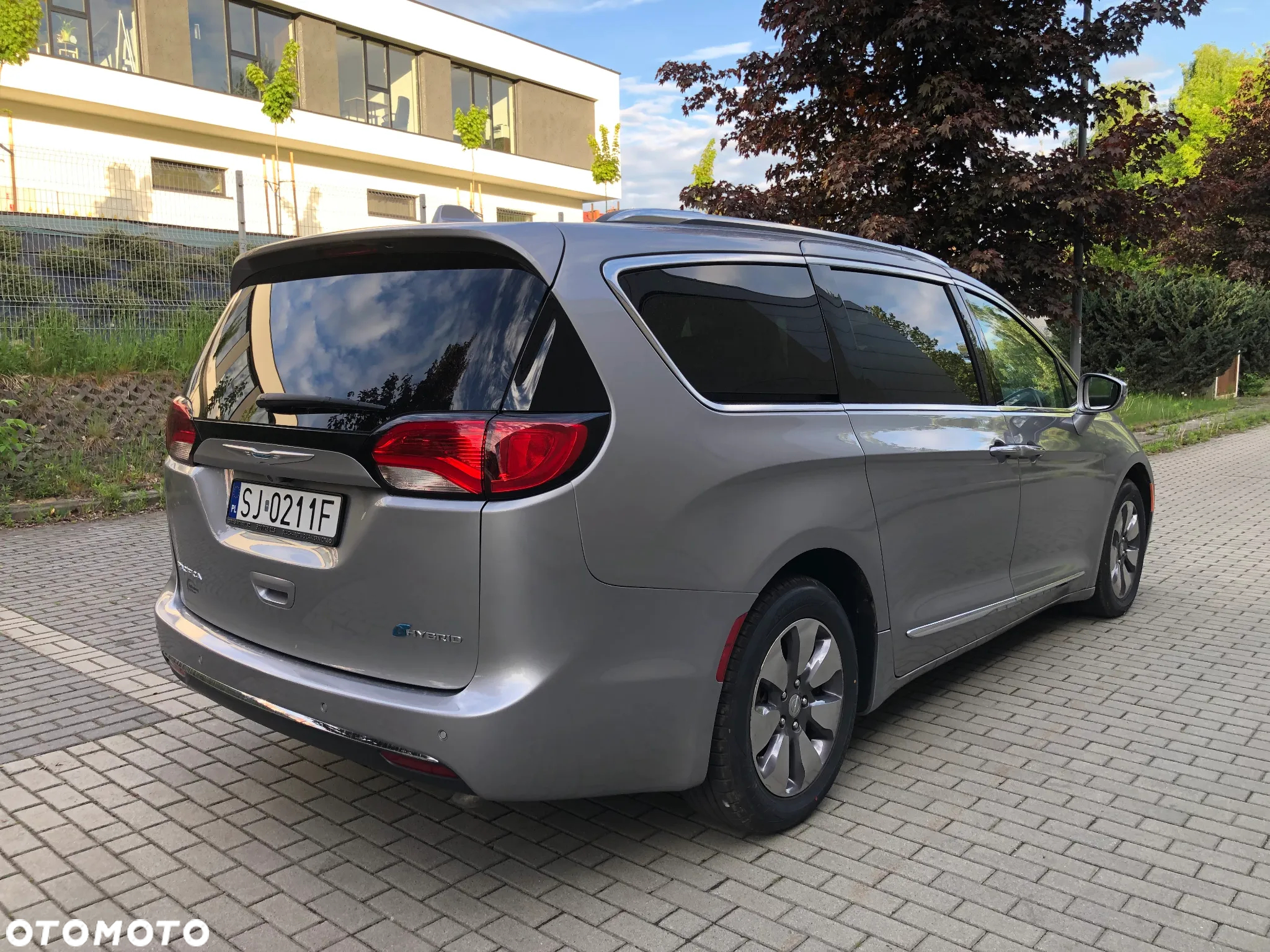 Chrysler Pacifica - 4
