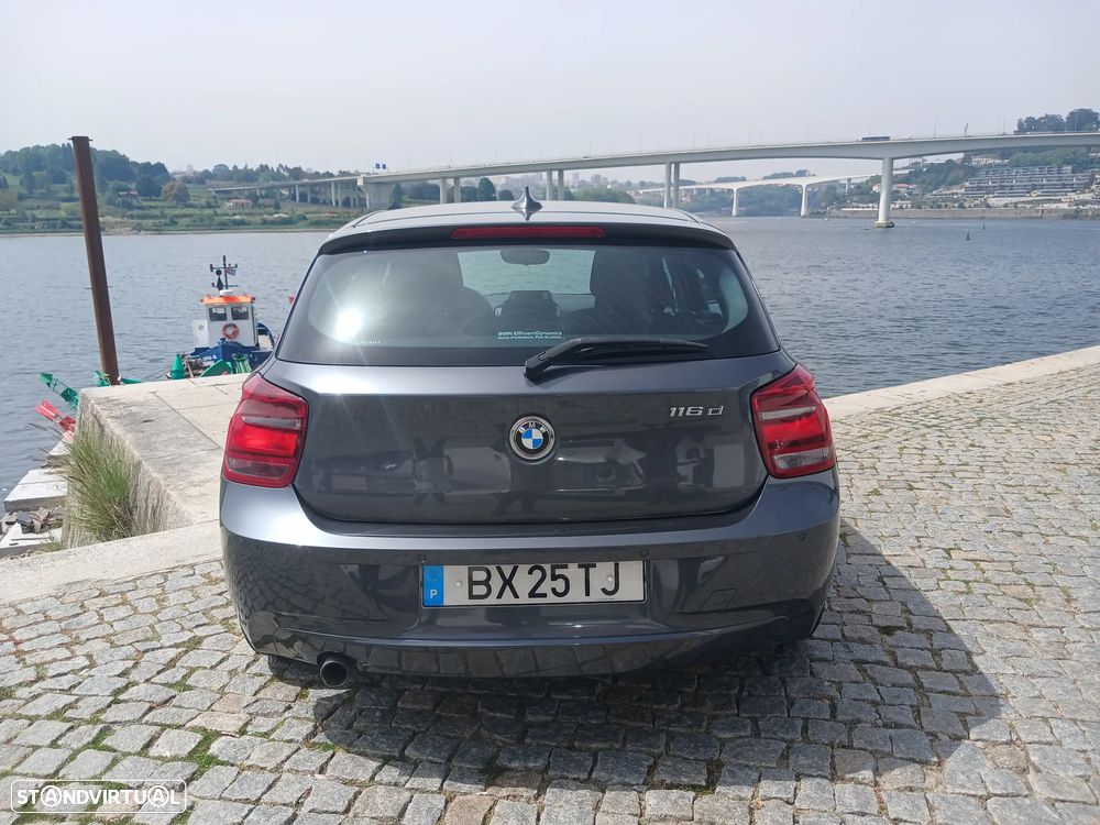 BMW 116 d Sport Line - 4