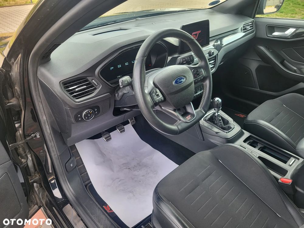 Ford Focus 2.0 EcoBlue ST - 19