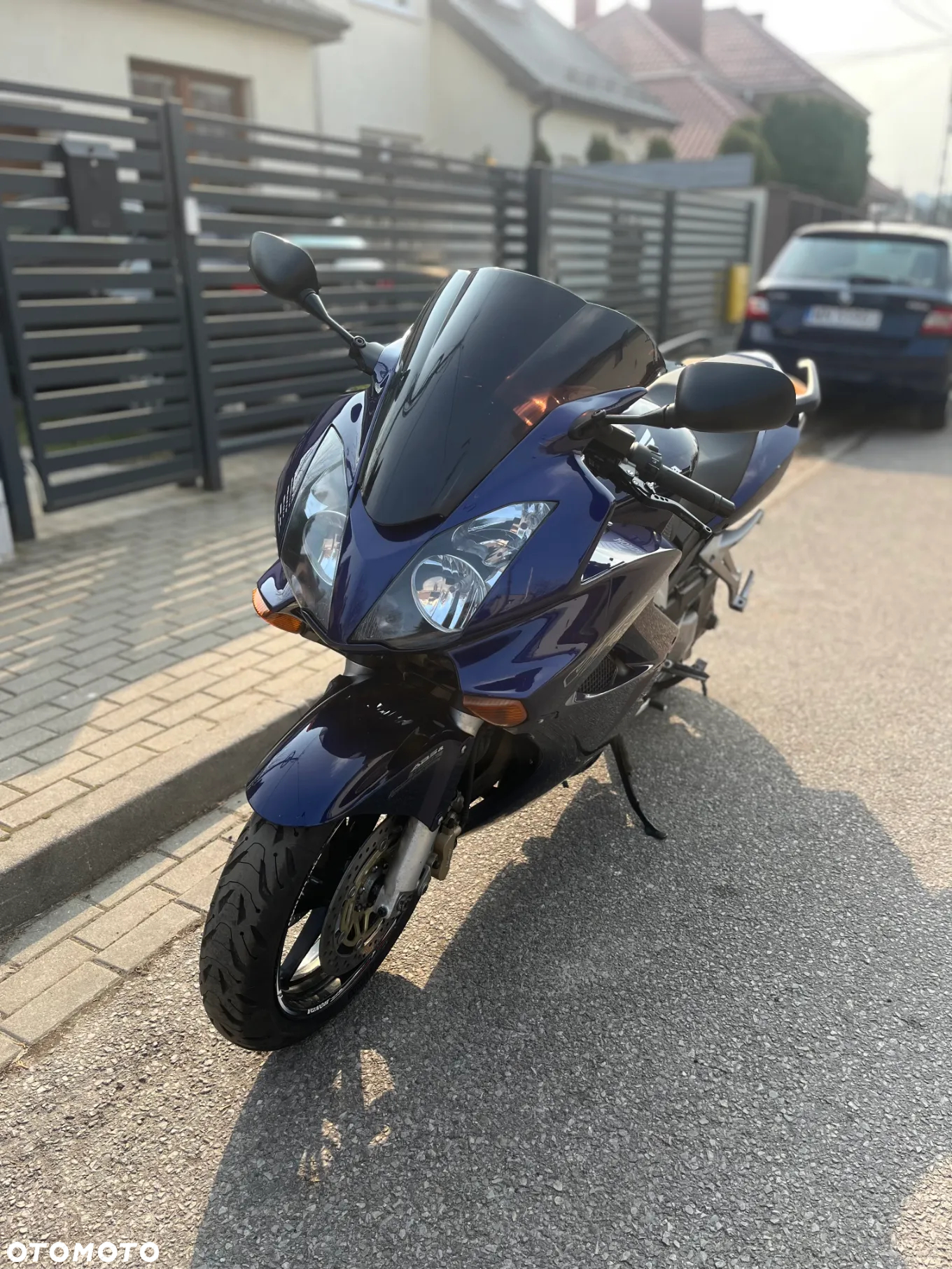 Honda VFR - 16