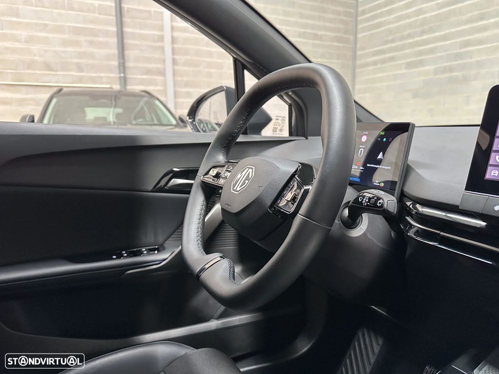 MG MG4 77 kWh Extended Range Luxury - 41