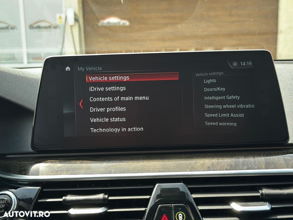 BMW Seria 5 530d xDrive Aut. Sport Line - 28