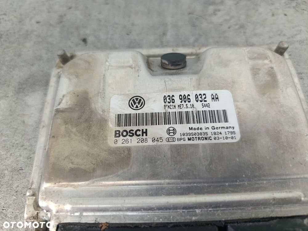 KOMPUTER, STEROWNIK VW GOLF V 036906032AA 0261208045  BOSCH 1.4 16V - 4