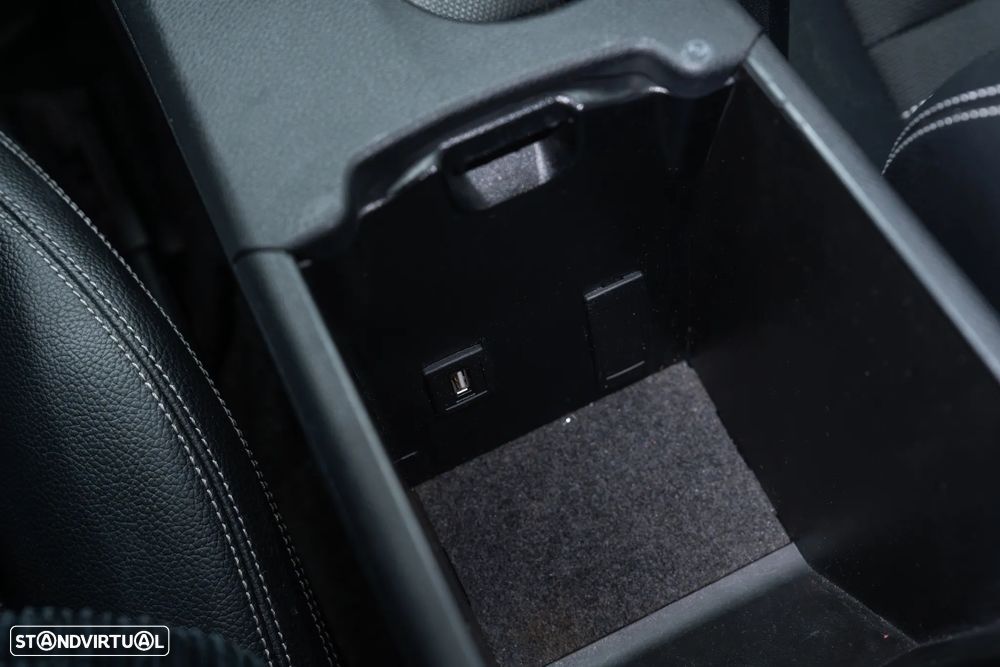 Mercedes-Benz A 180 d Aut. - 35