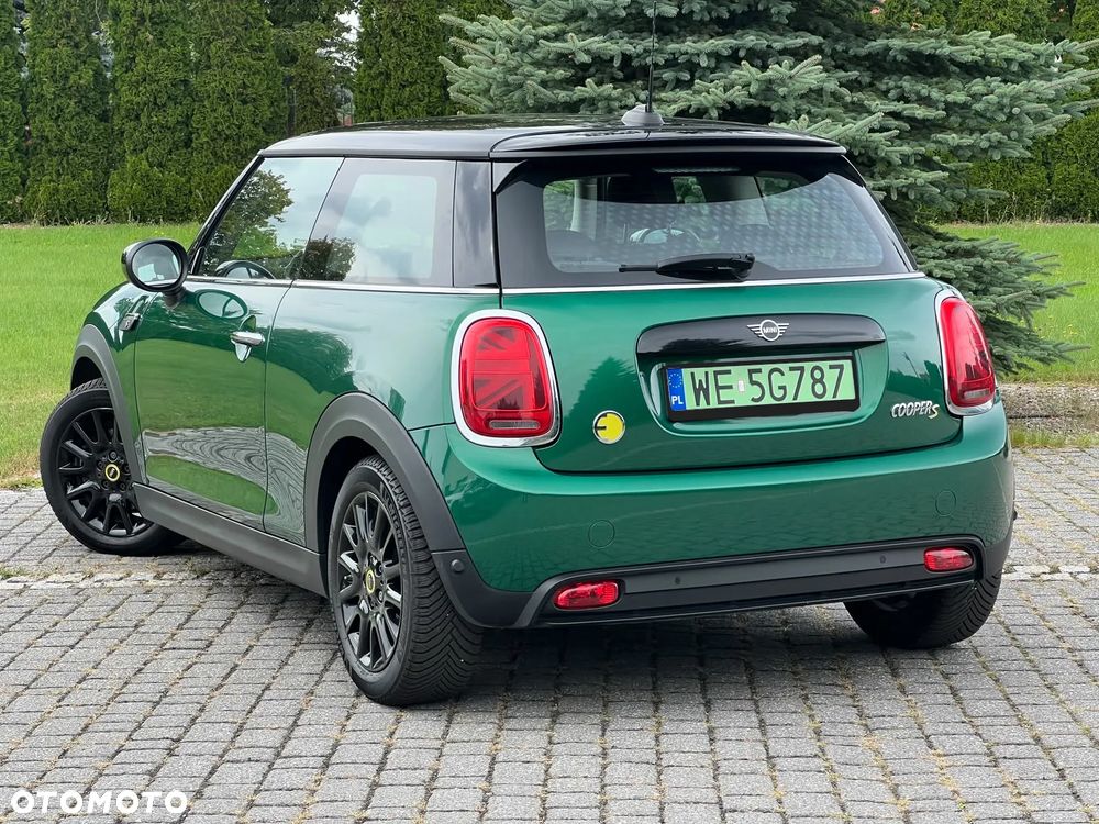 MINI Cooper SE Classic Trim - 11