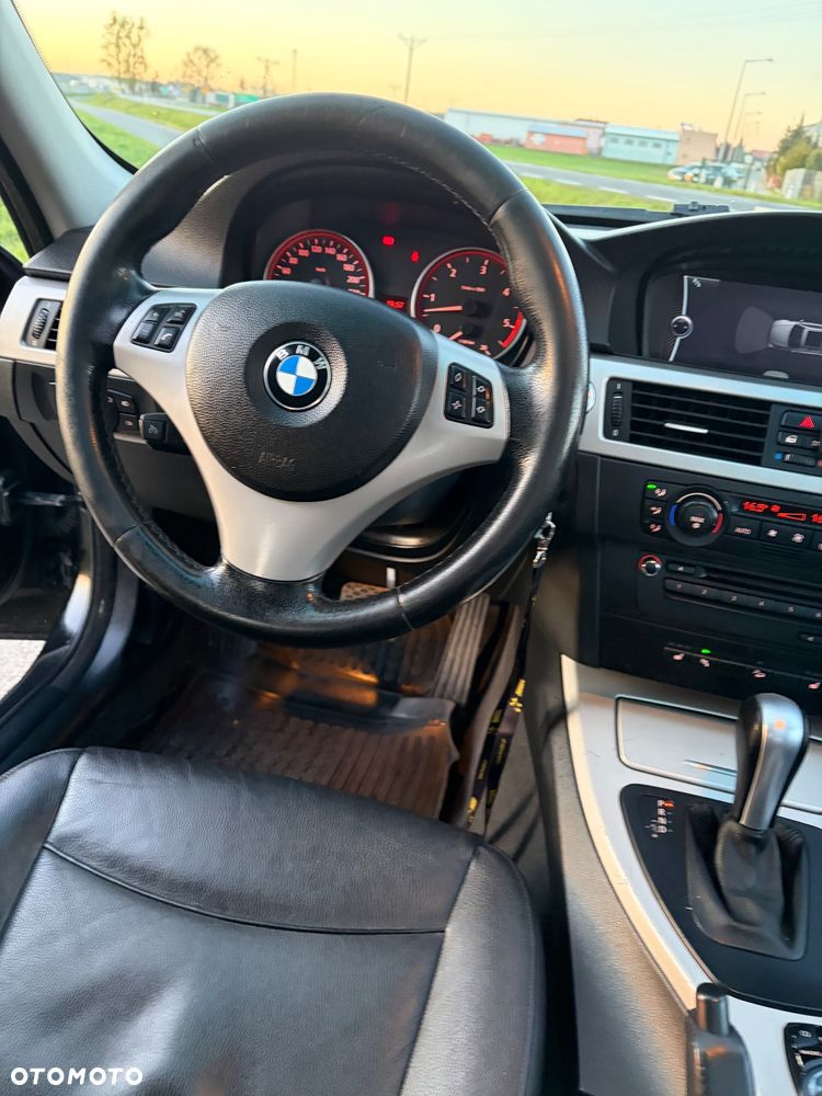 BMW Seria 3 - 25