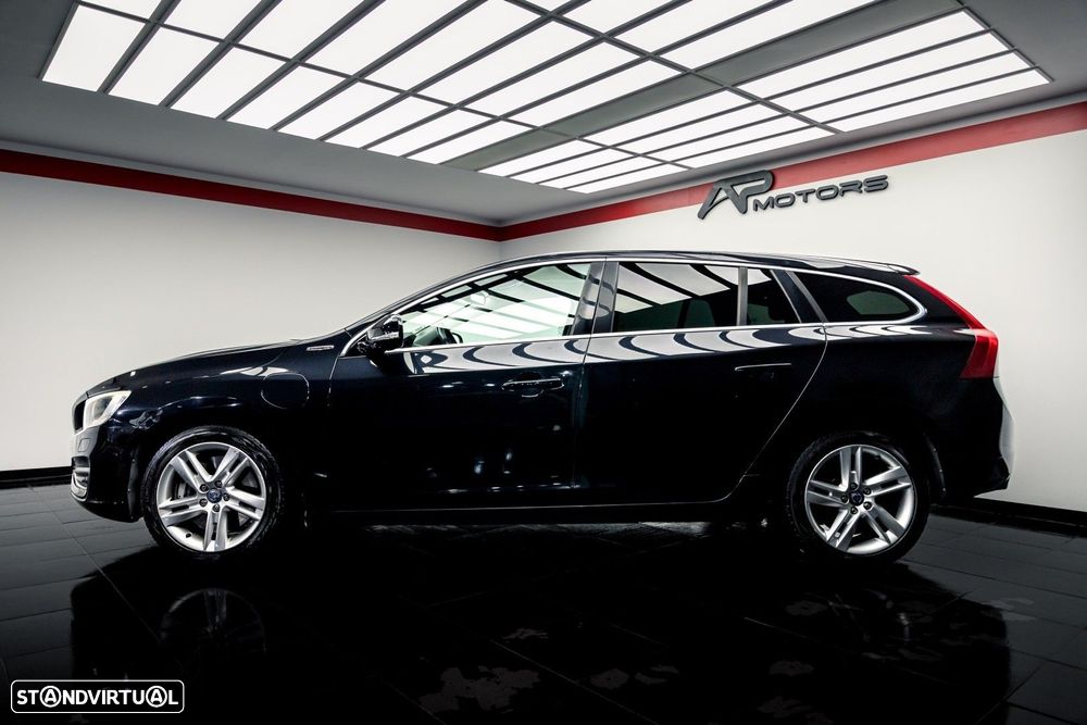 Volvo V60 2.4 D6 Momentum AWD Phev - 2
