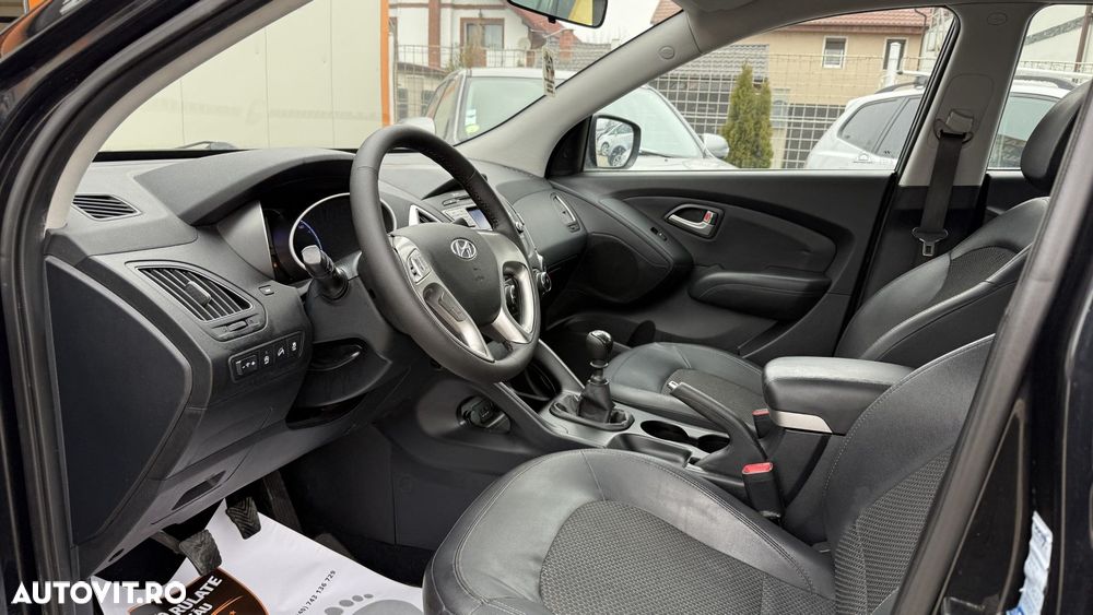 Hyundai ix35 - 12