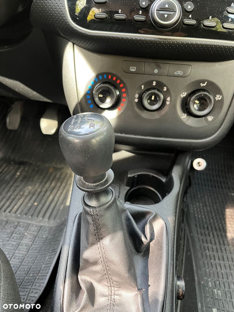 Fiat Punto Evo 1.4 8V Dynamic - 32