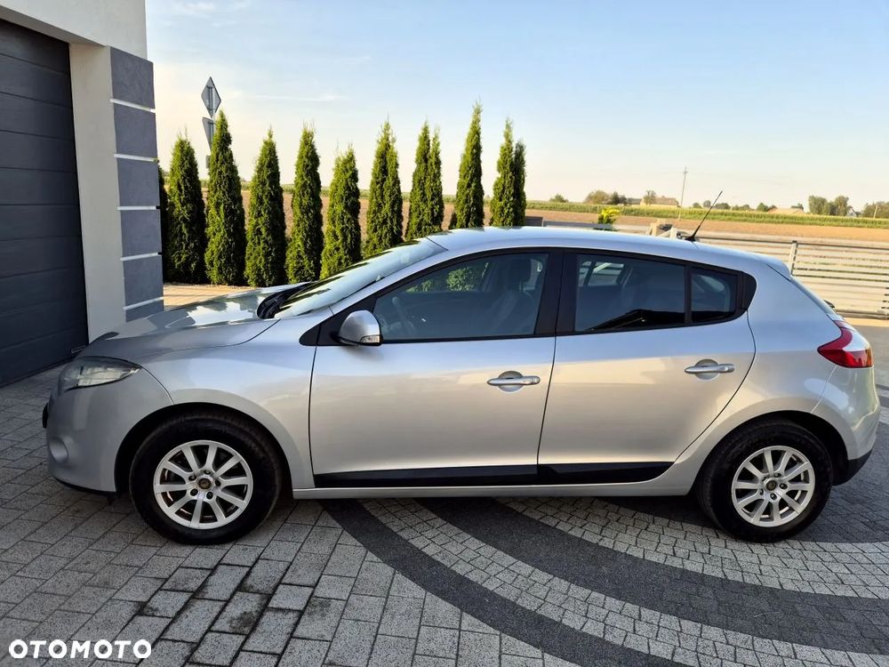 Renault Megane - 11