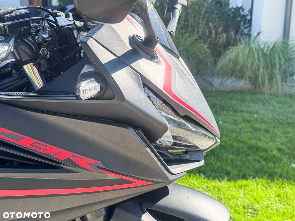Honda CBR - 12