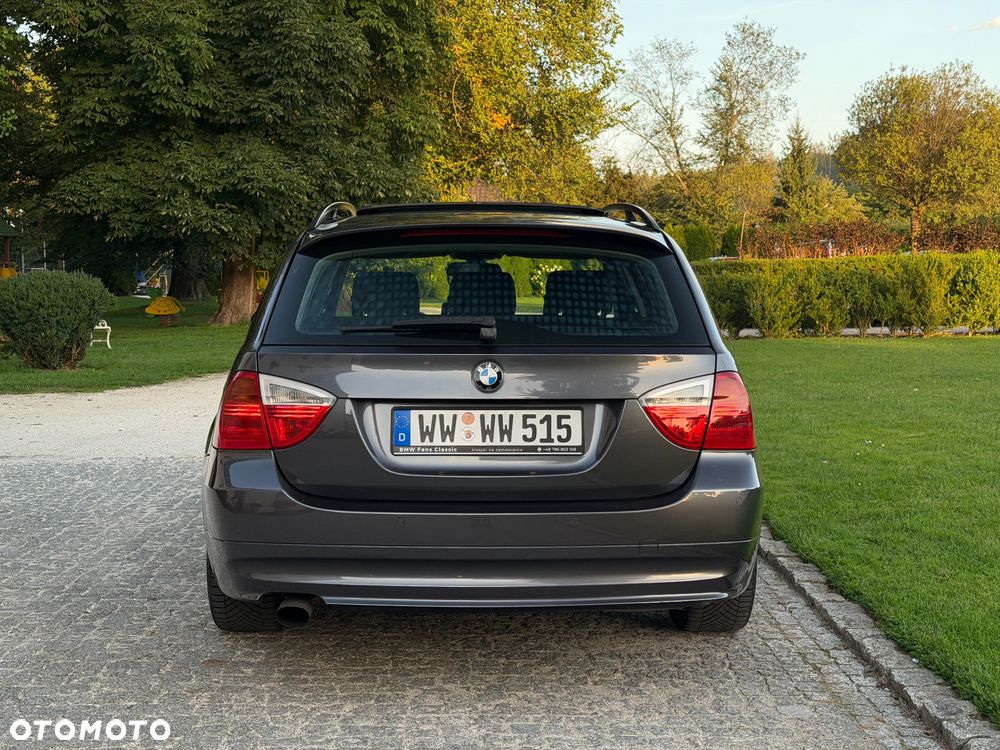 BMW Seria 3 320d - 4