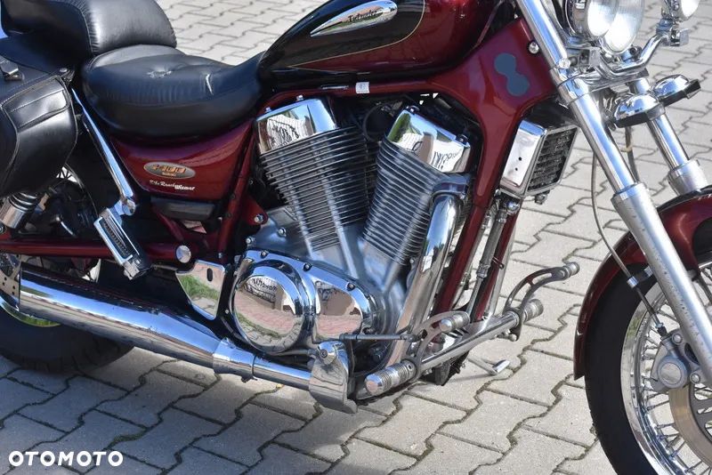 Suzuki Intruder - 5