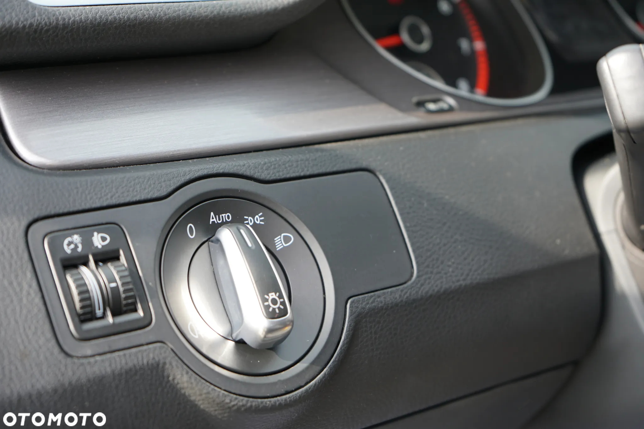 Volkswagen Passat 1.4 TSI BMT Comfortline - 19