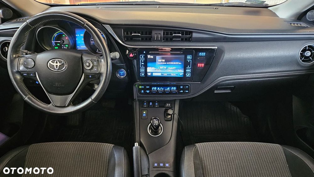 Toyota Auris - 19