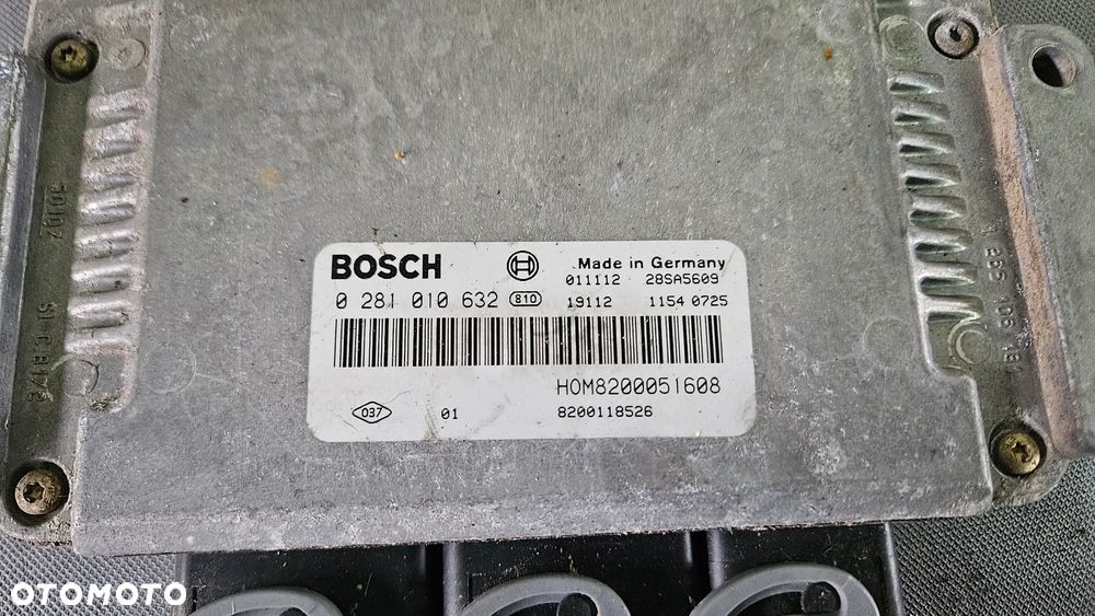 Sterownik komputer silnika Renault Trafic Vivaro 1,9 DCI 0281010632 - 3