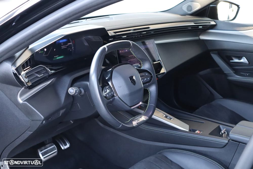 Peugeot 308 180 e-EAT8 GT - 15