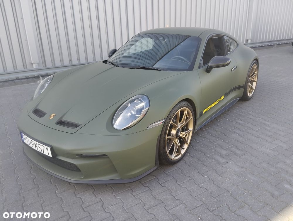 Porsche 911 GT3 Touring - 13