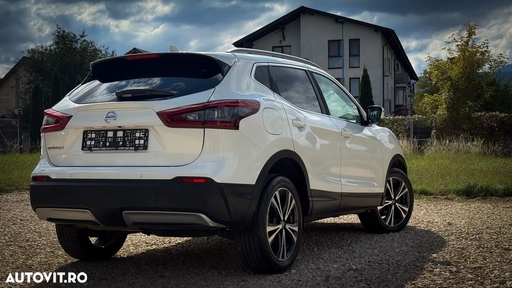 Nissan Qashqai 1.7 dCi Xtronic ALL-MODE 4x4i TEKNA - 4