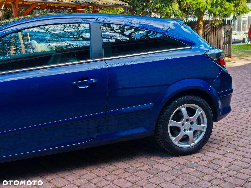 Opel Astra 2.0 T Sport - 22